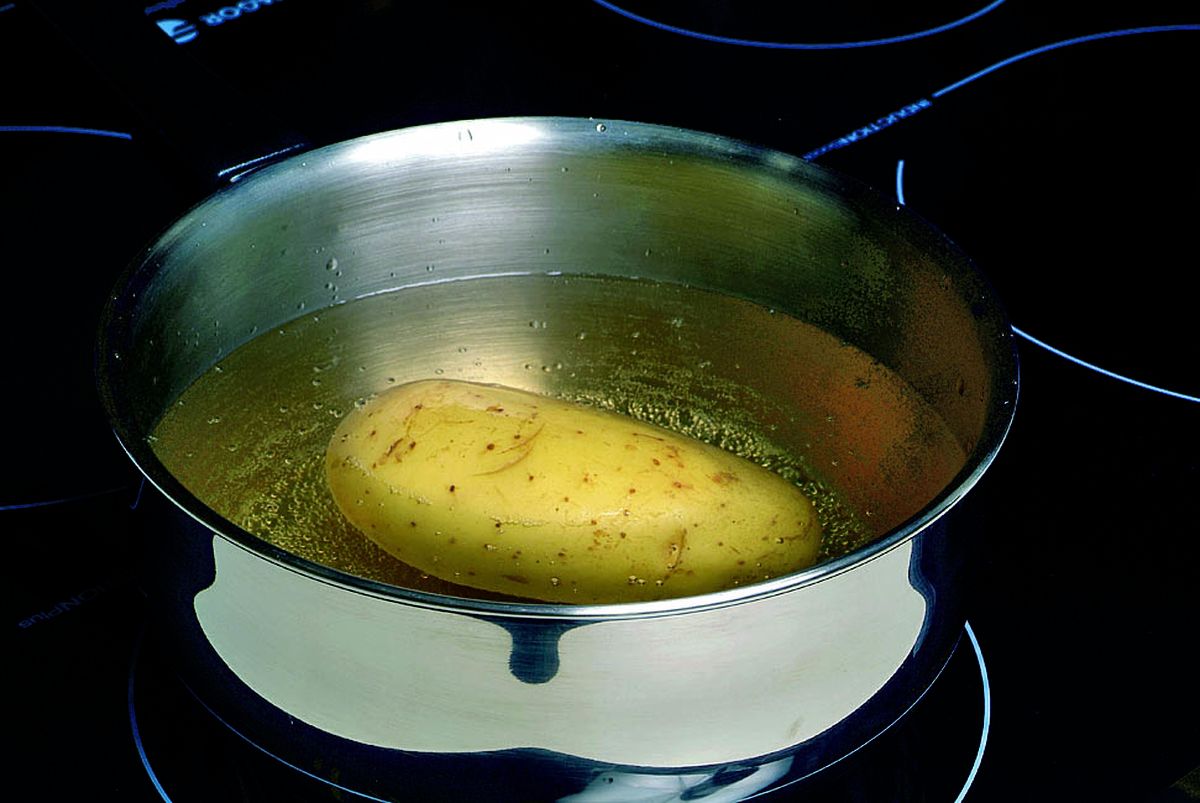 cocer patata paso3