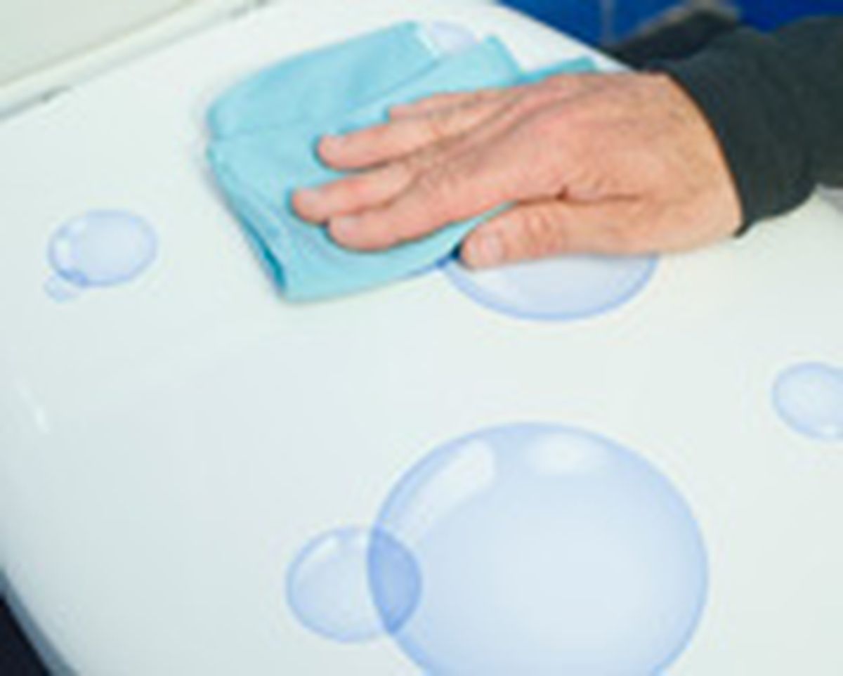 brico 0645 adhesivo inodoro paso 7