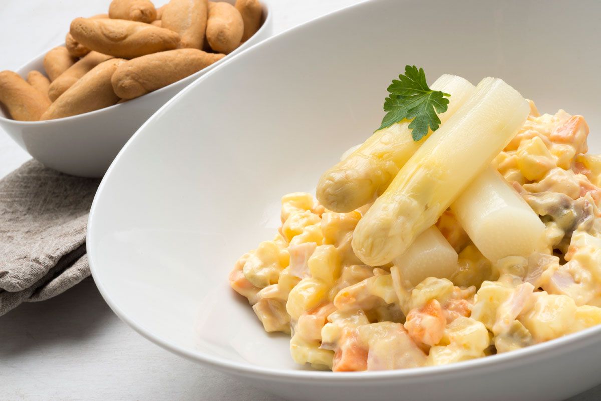 5390 Ensaladilla de esparragos y pavo (774) xl