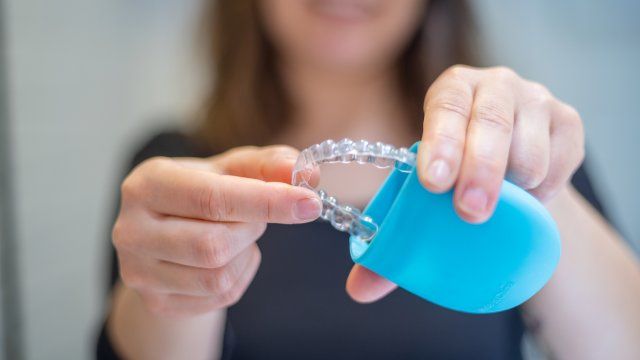 como limpiar desinfectar ferula dental secado