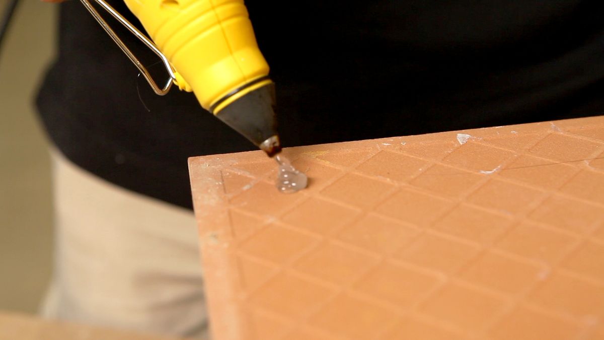 Pistola de cola caliente paso 5