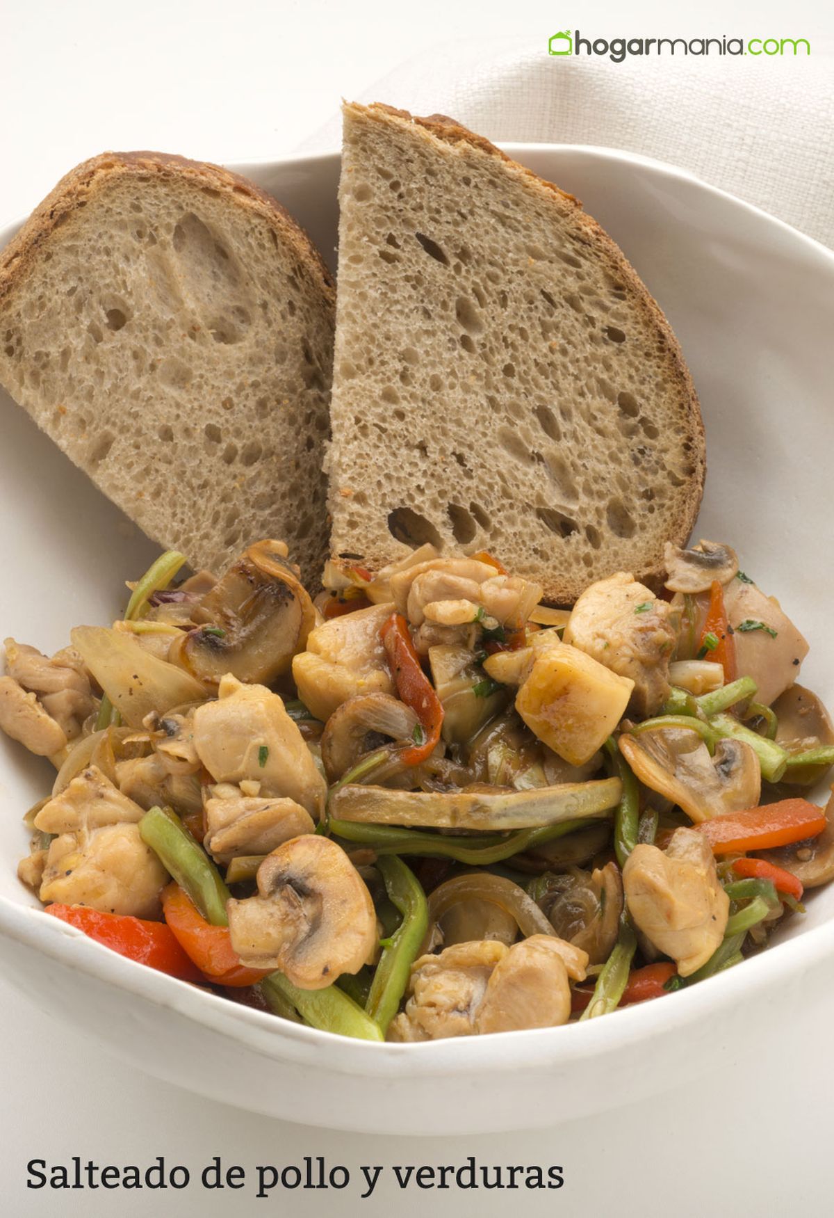 6064 1 Salteado de pollo y verduras vertical xl