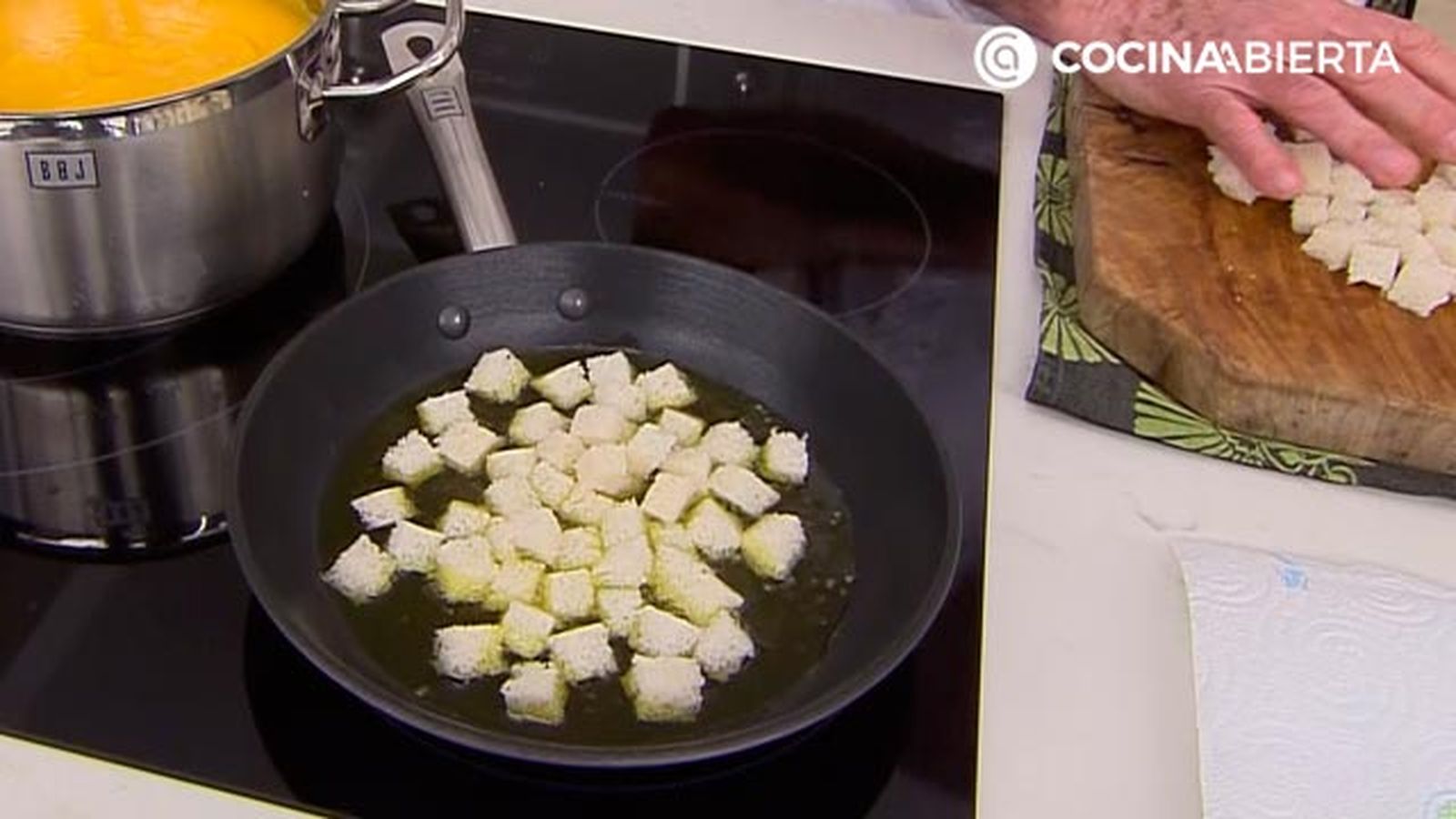 crema de boniato y manzana con guisantes receta karlos arguinano karl67500321 paso4