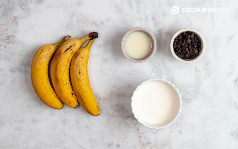 Ingredientes para hacer helado de plátano