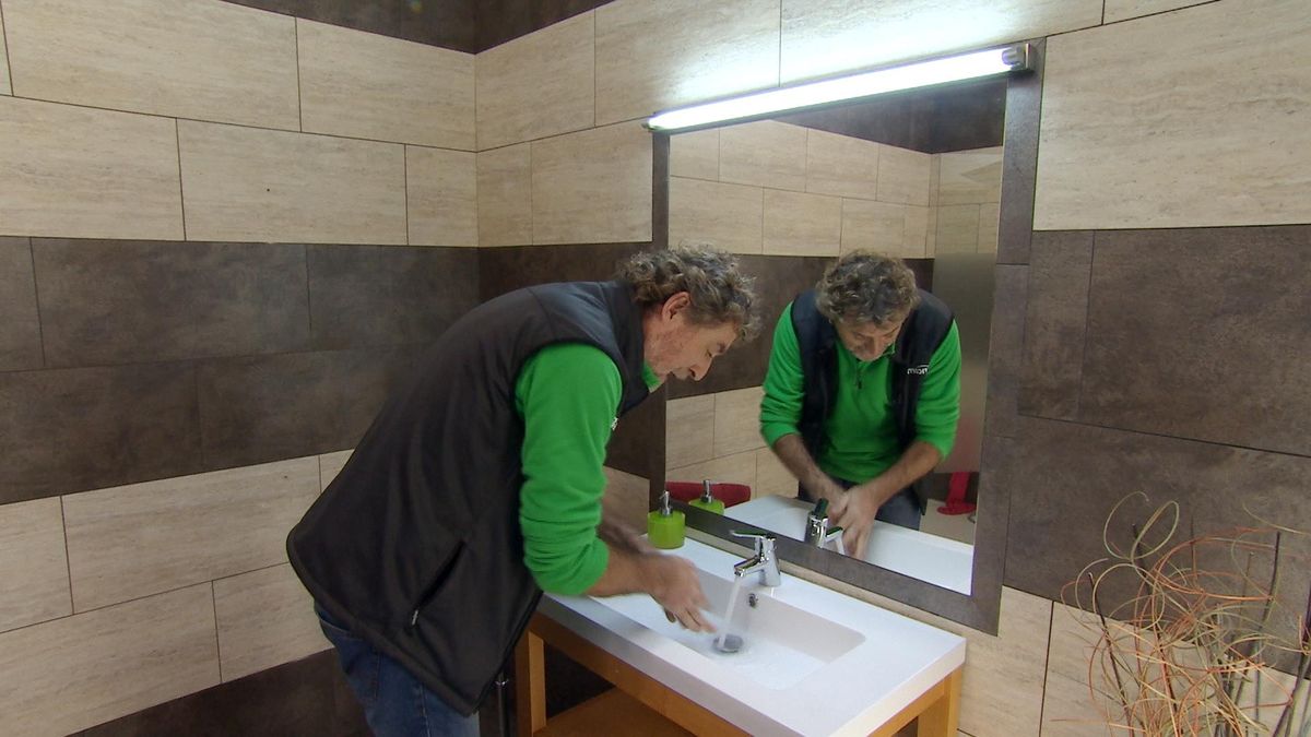 Mecanismo de ahorro de agua paso 8