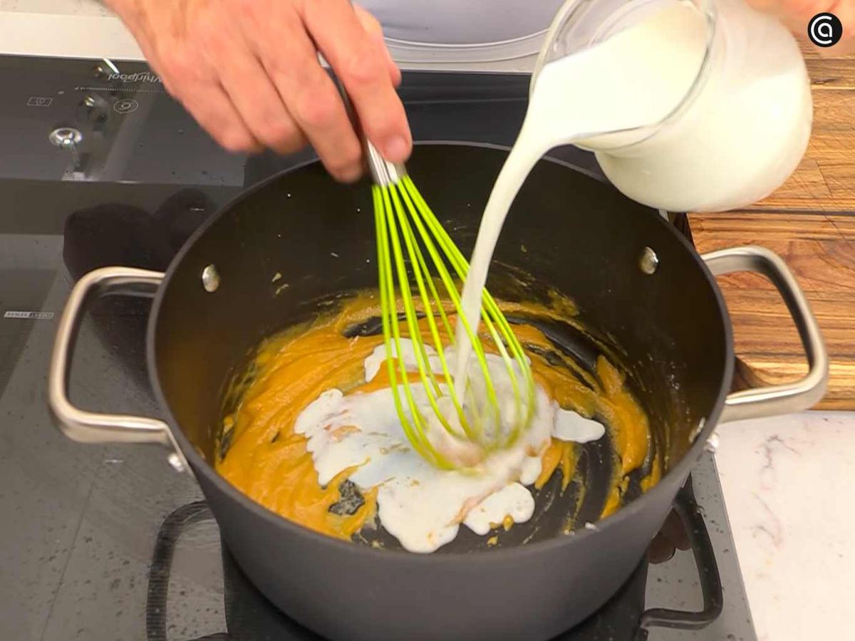 Prepara la bechamel