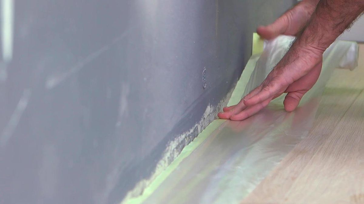 Cómo cerrar un hueco en la pared paso 11