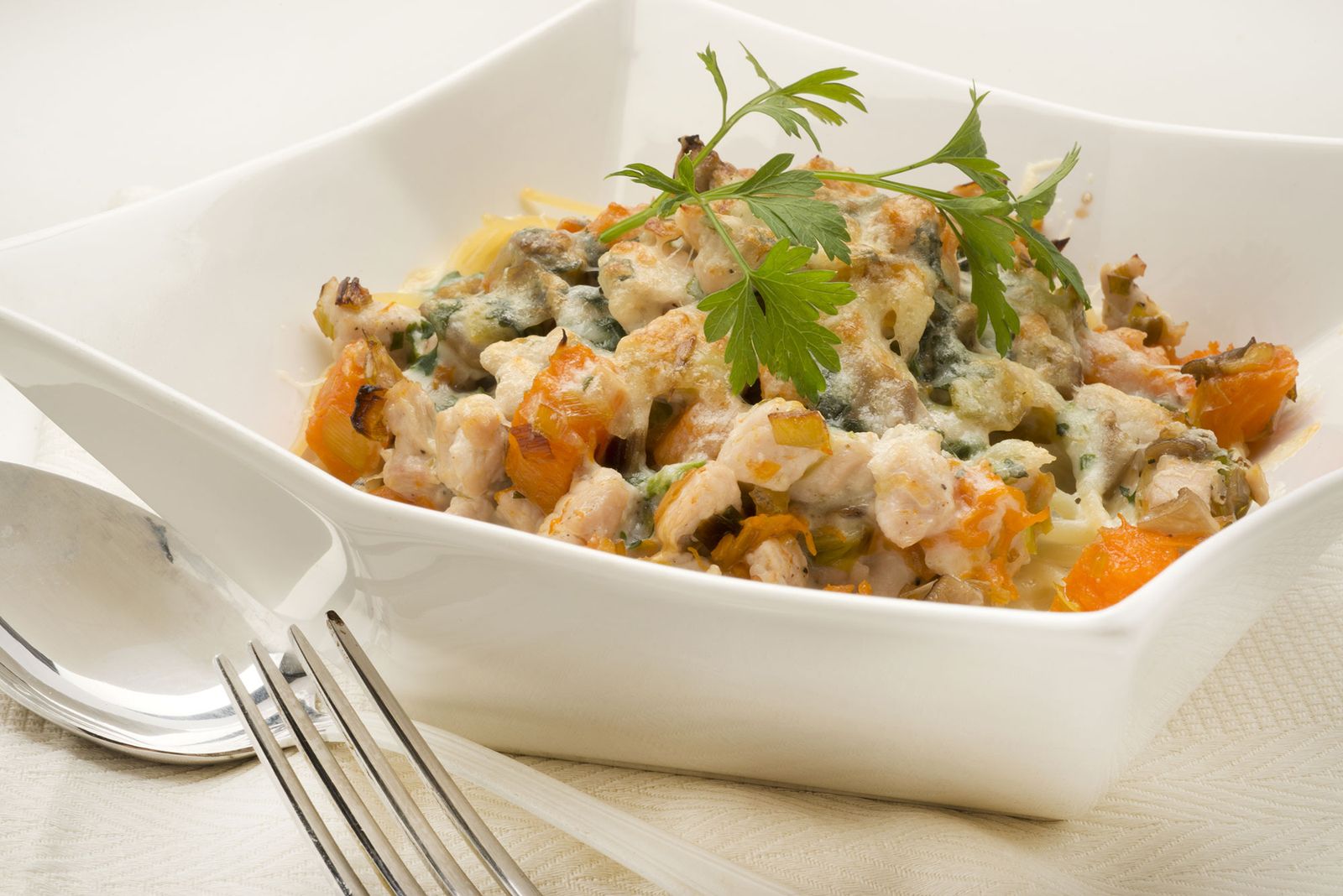 5841 1 Espaguetis con pavo y setas (1226) xl