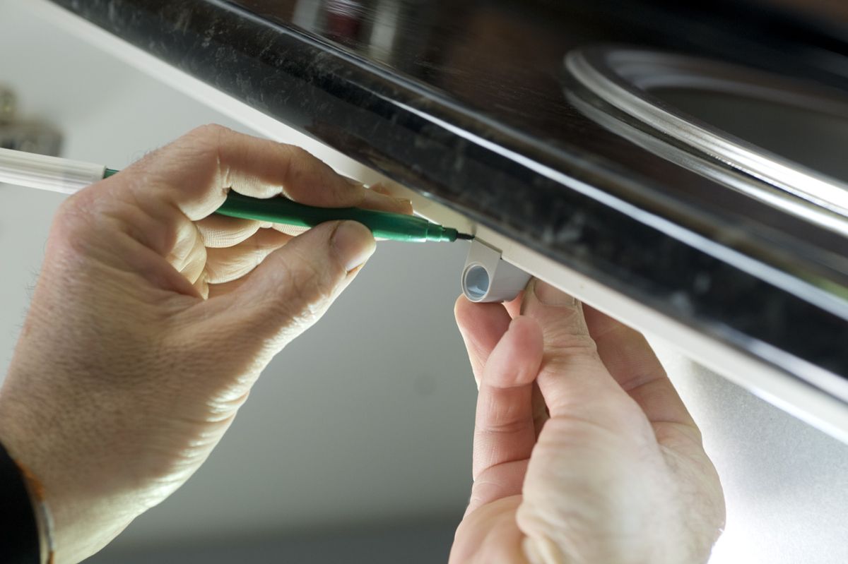 Topes para puerta de armario paso 2