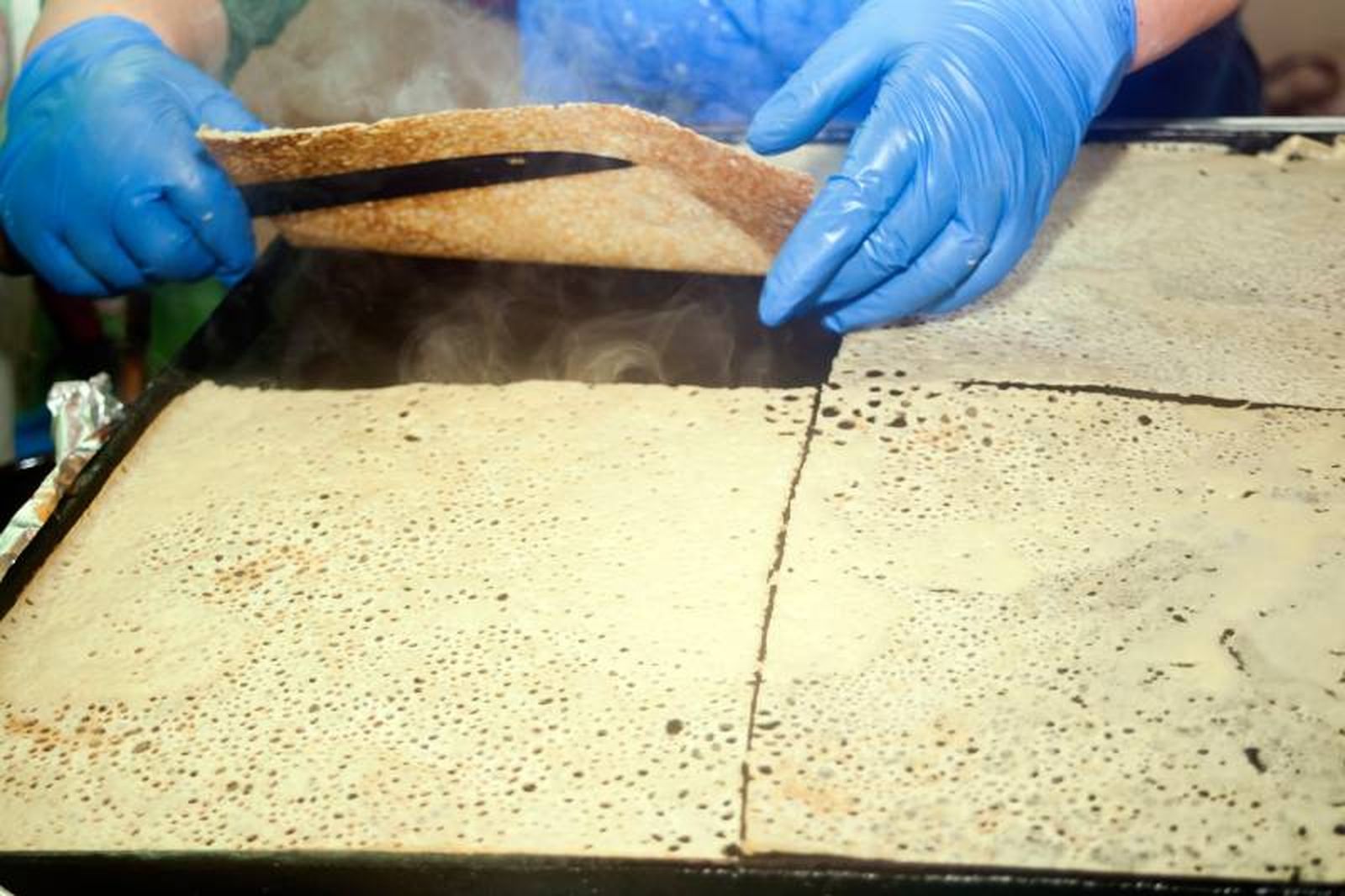 Elaboración tradicional de filloas gallegas