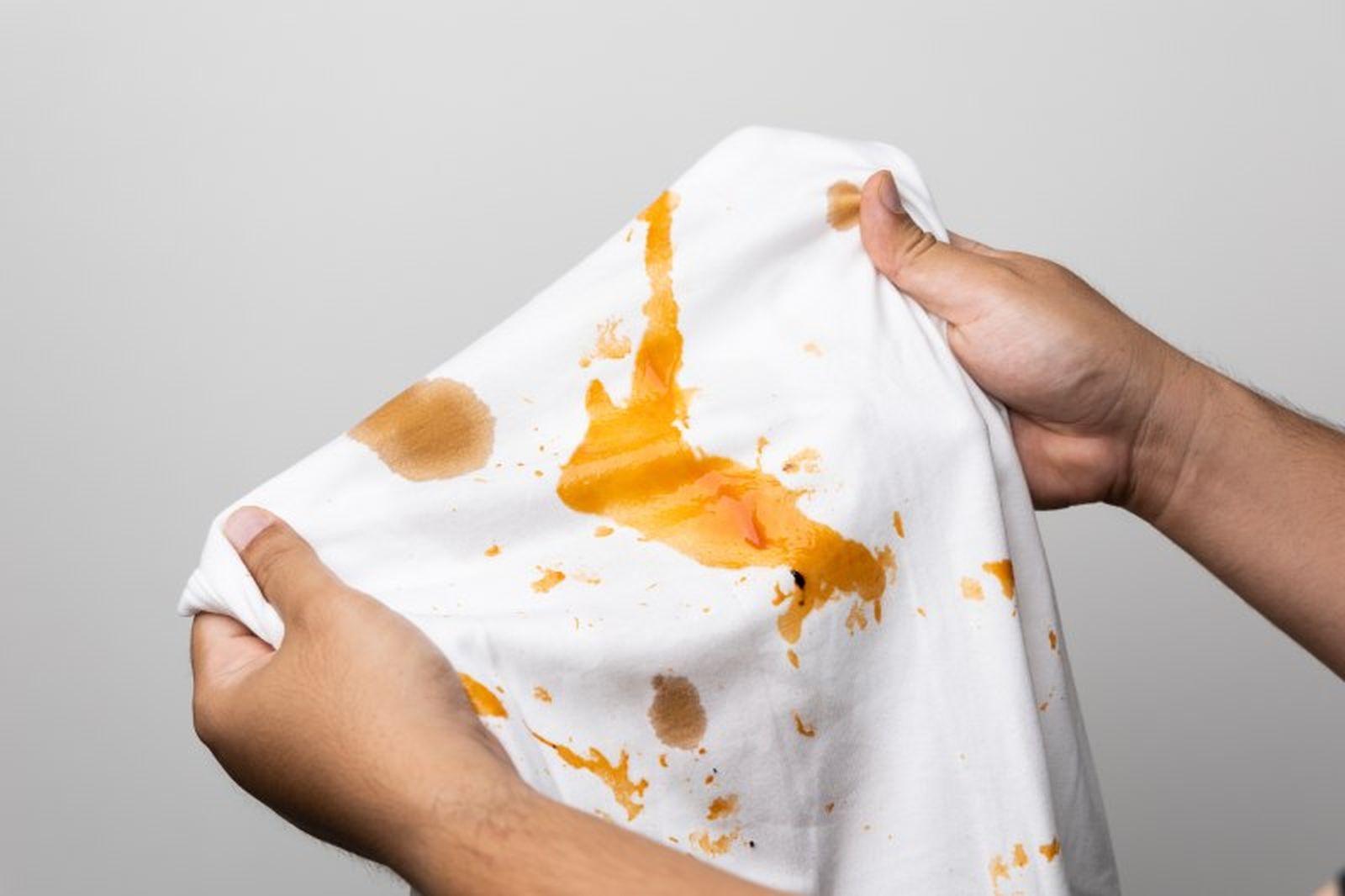 Los quitamanchas con oxígeno activo están diseñados para eliminar las manchas de gazpacho y otros