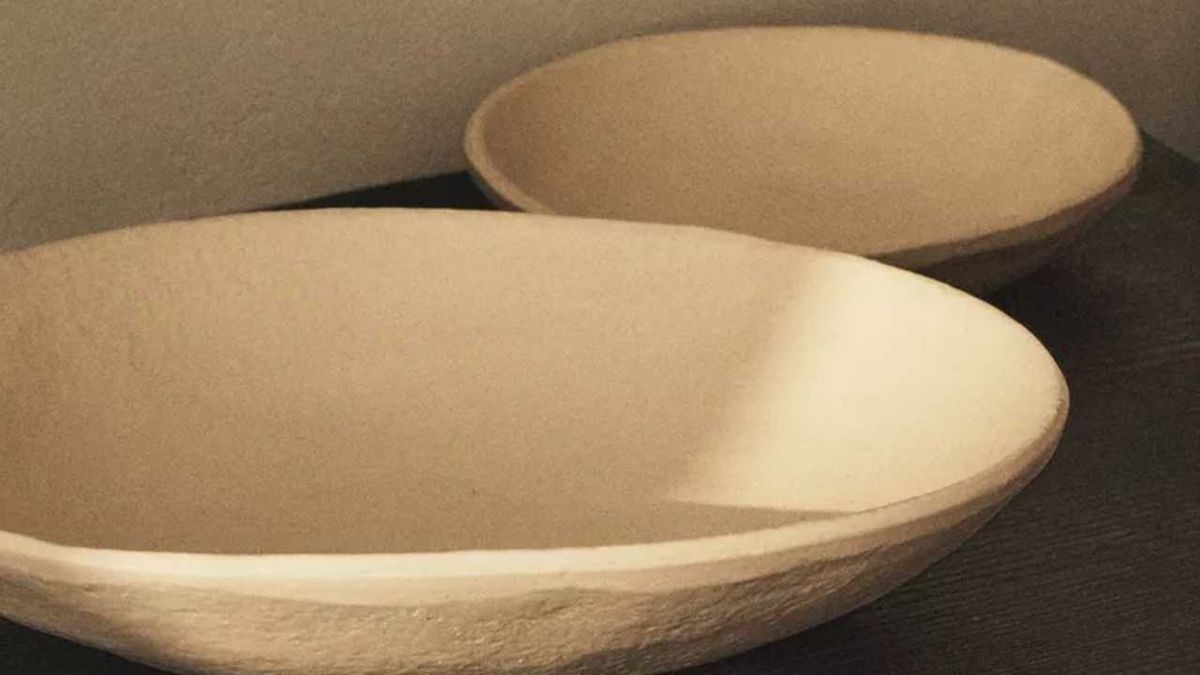 Bandejas metálicas decorativas de efecto piedra.