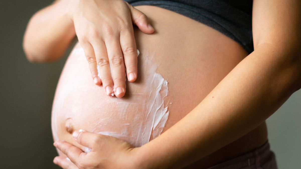 estos son los 10 usos de la crema nivea de lata azul que desconocias embarazo