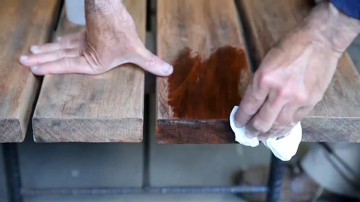 BRIC0959NV18 renovar muebles exterior paso2