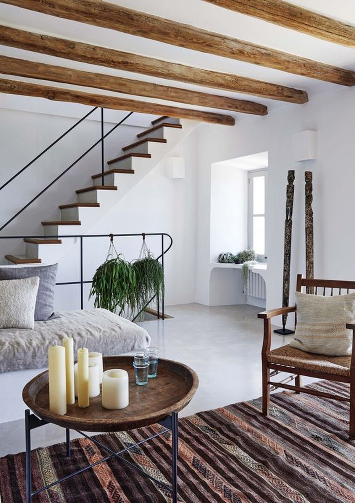 salones escaleras modernos huella madera contrahuella estructura blanca