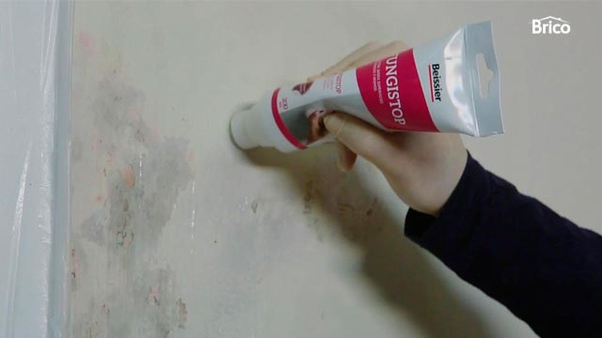 Eliminar humedad por condensación en pared de cocina paso 5