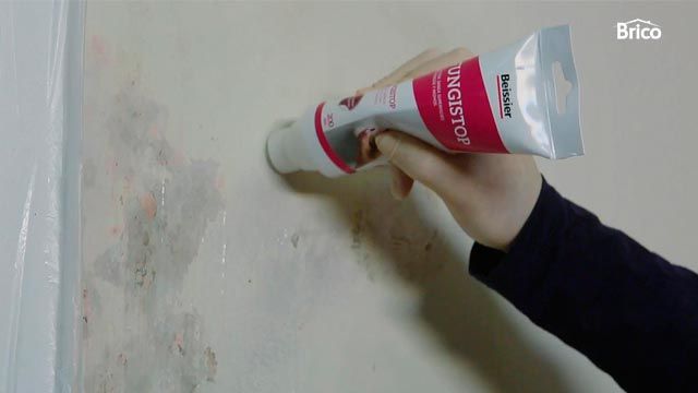 Eliminar humedad por condensación en pared de cocina paso 5
