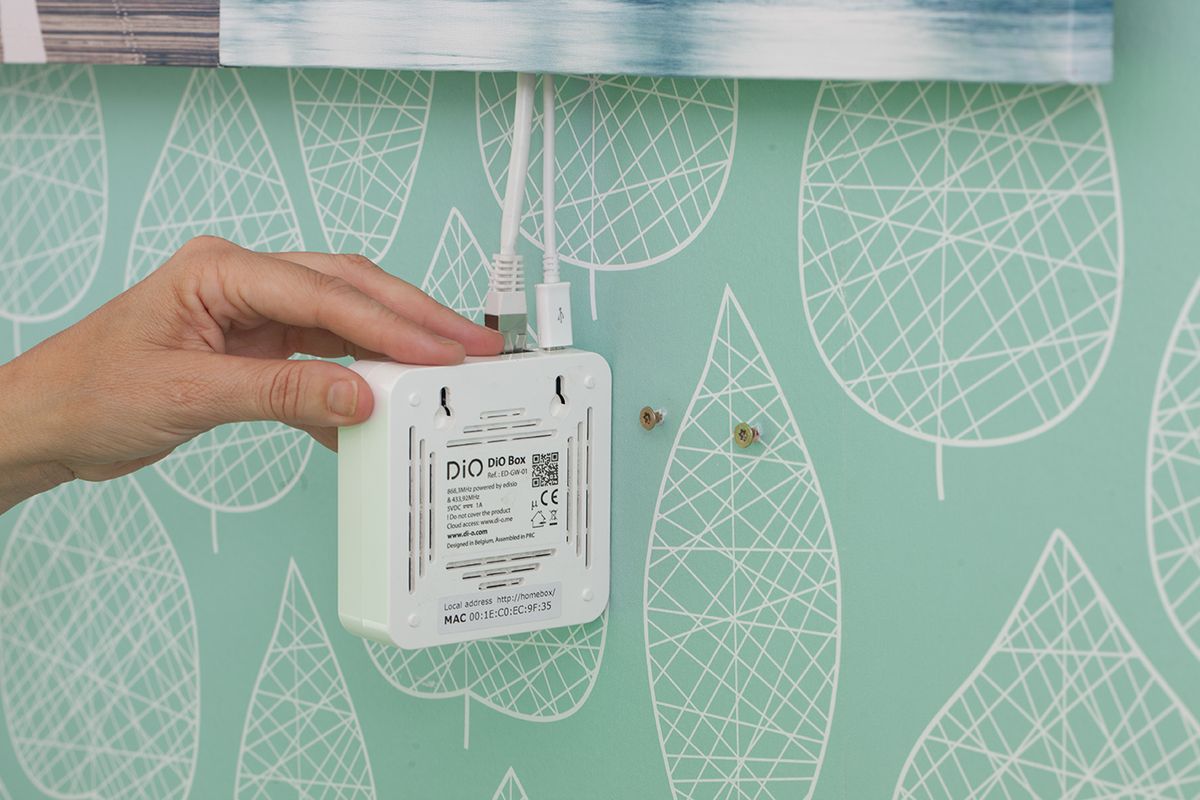 controla tus lámparas de mesa o de pie con un sistema domótico p1