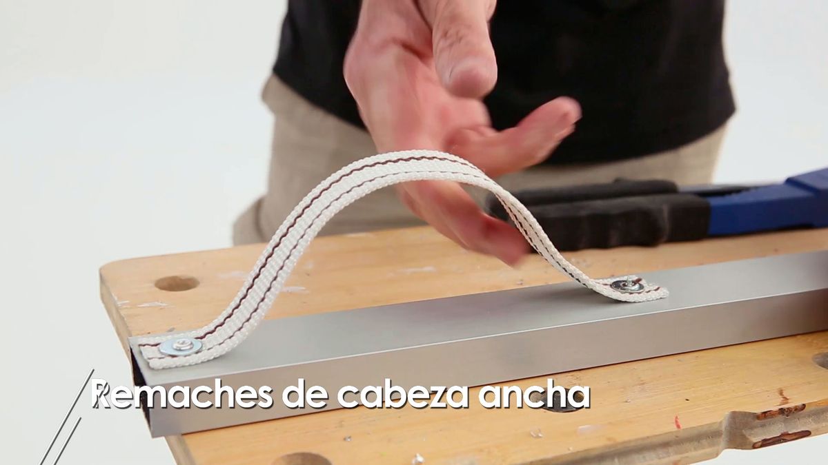 Cómo hacer remaches de cabeza ancha paso 7