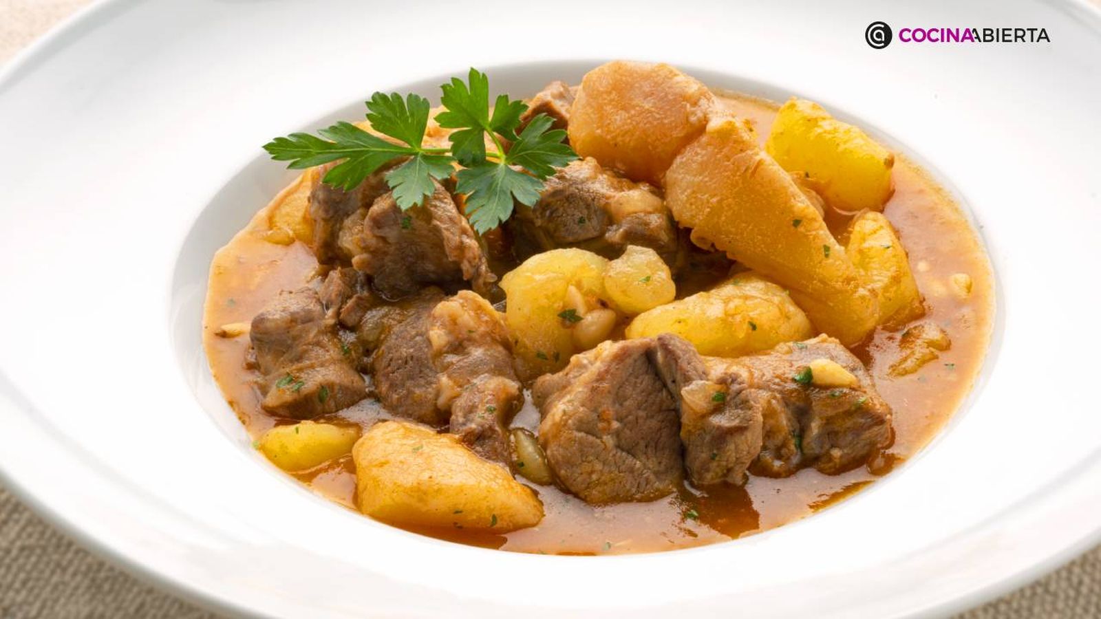 estofado cordero con tomate