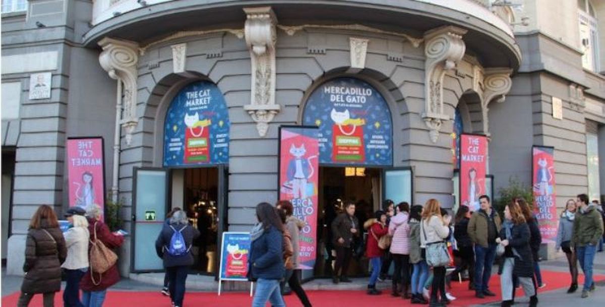 fachada del mercadillo del Gato de Madrid