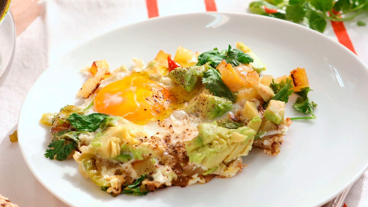 Sartén de patatas, huevos y aguacate   Paso 7