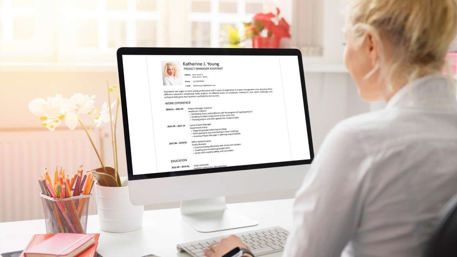 mejores aplicaciones para hacer curriculum vitae gratis