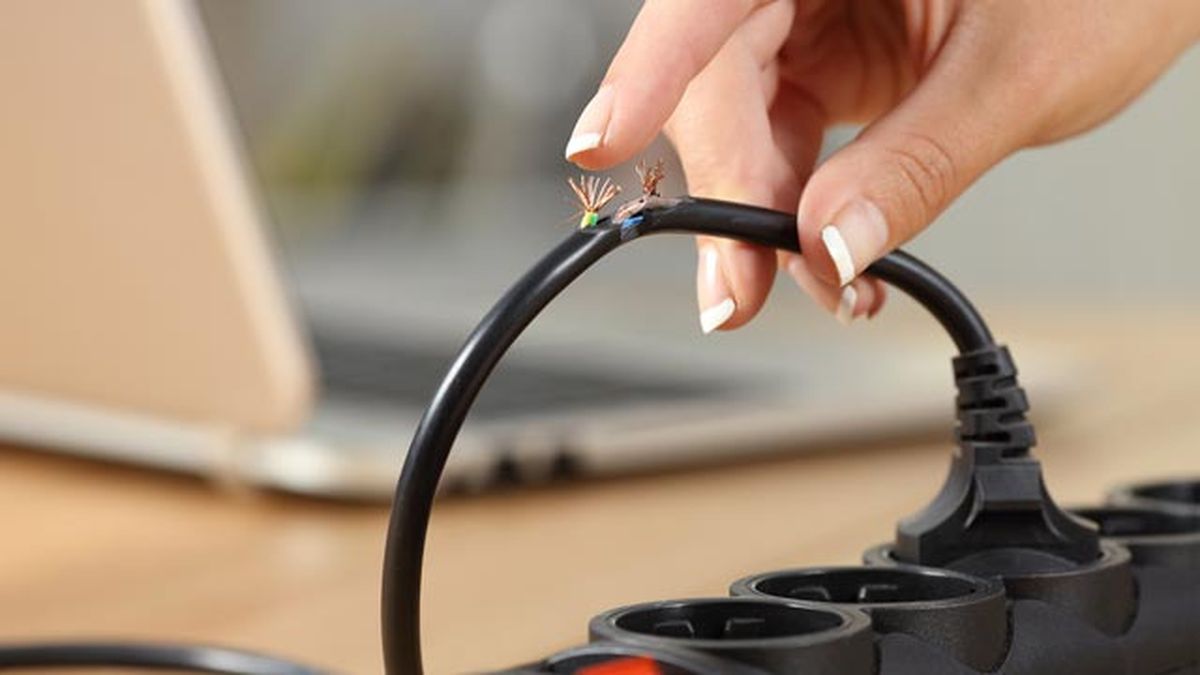averias electricas comunes casa como detectarlas seguridad cable pelado roto
