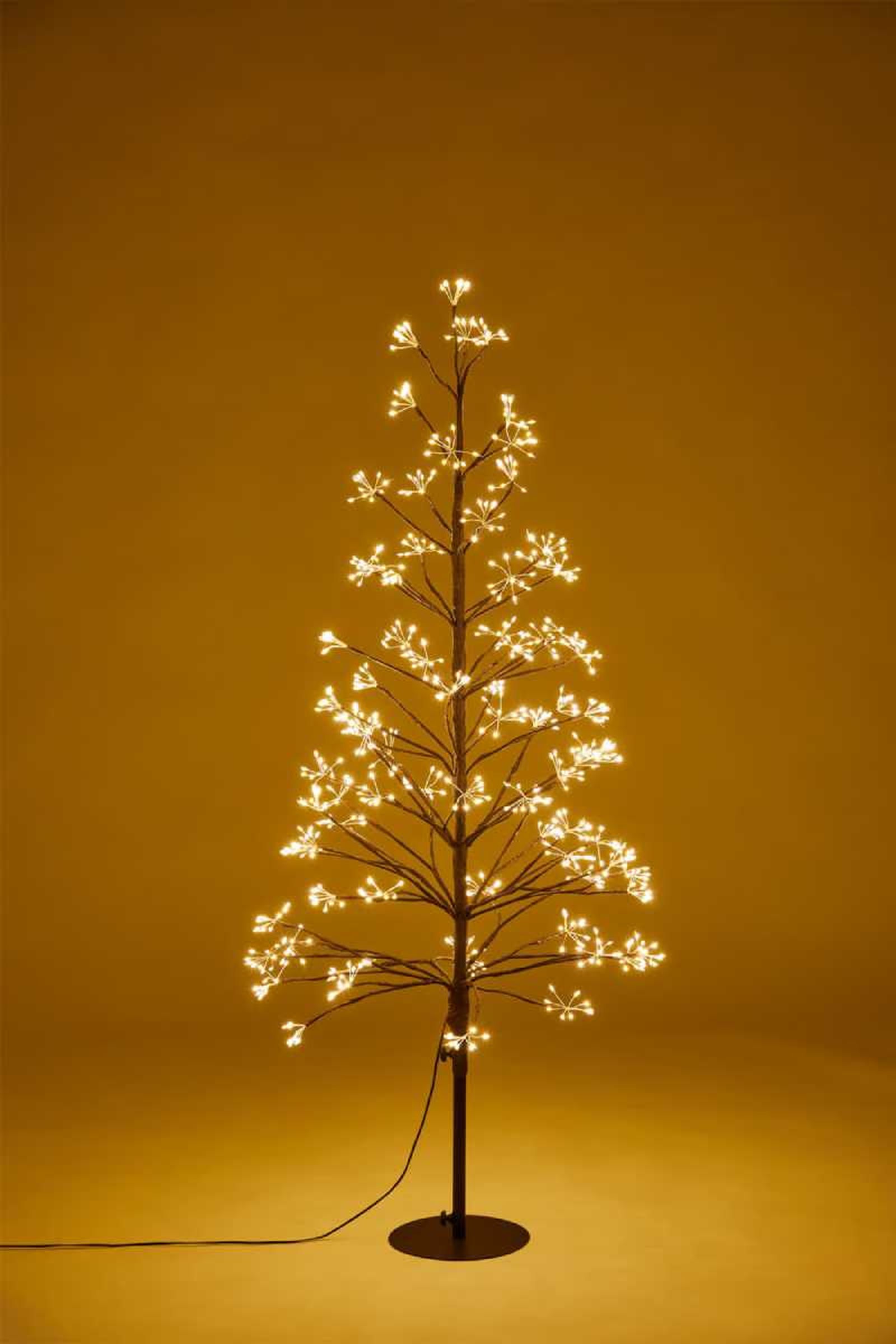 Árbol de Navidad de hierro con luces Dorvin.