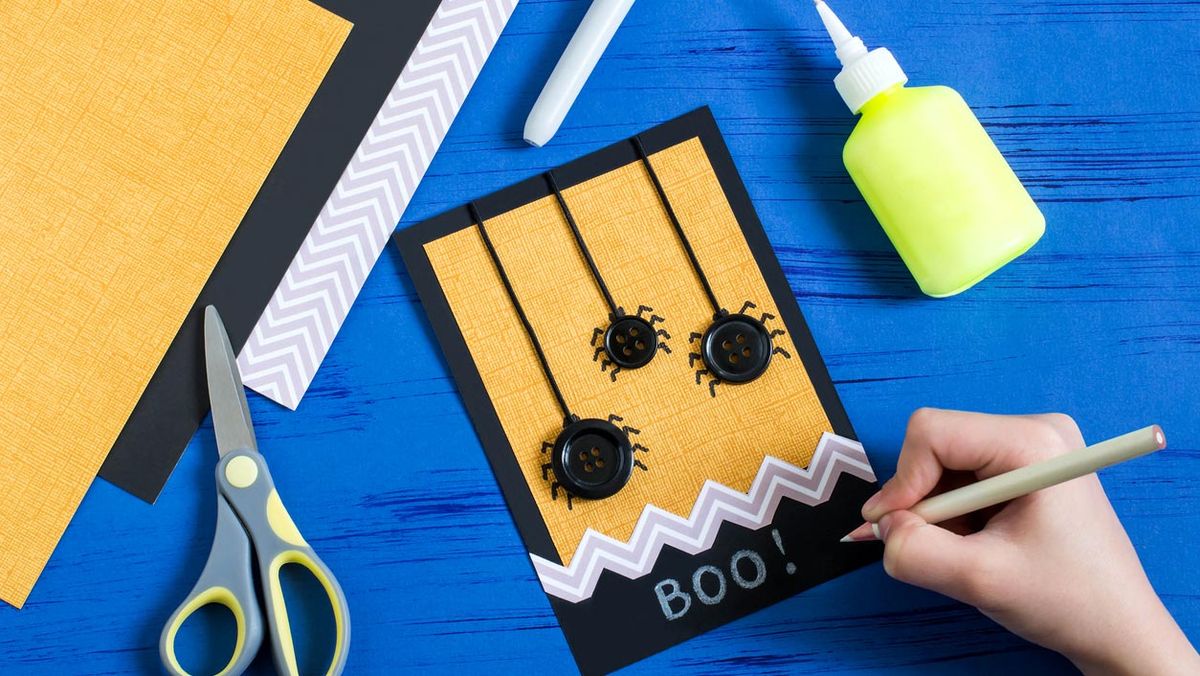 como hacer postal halloween paso 5