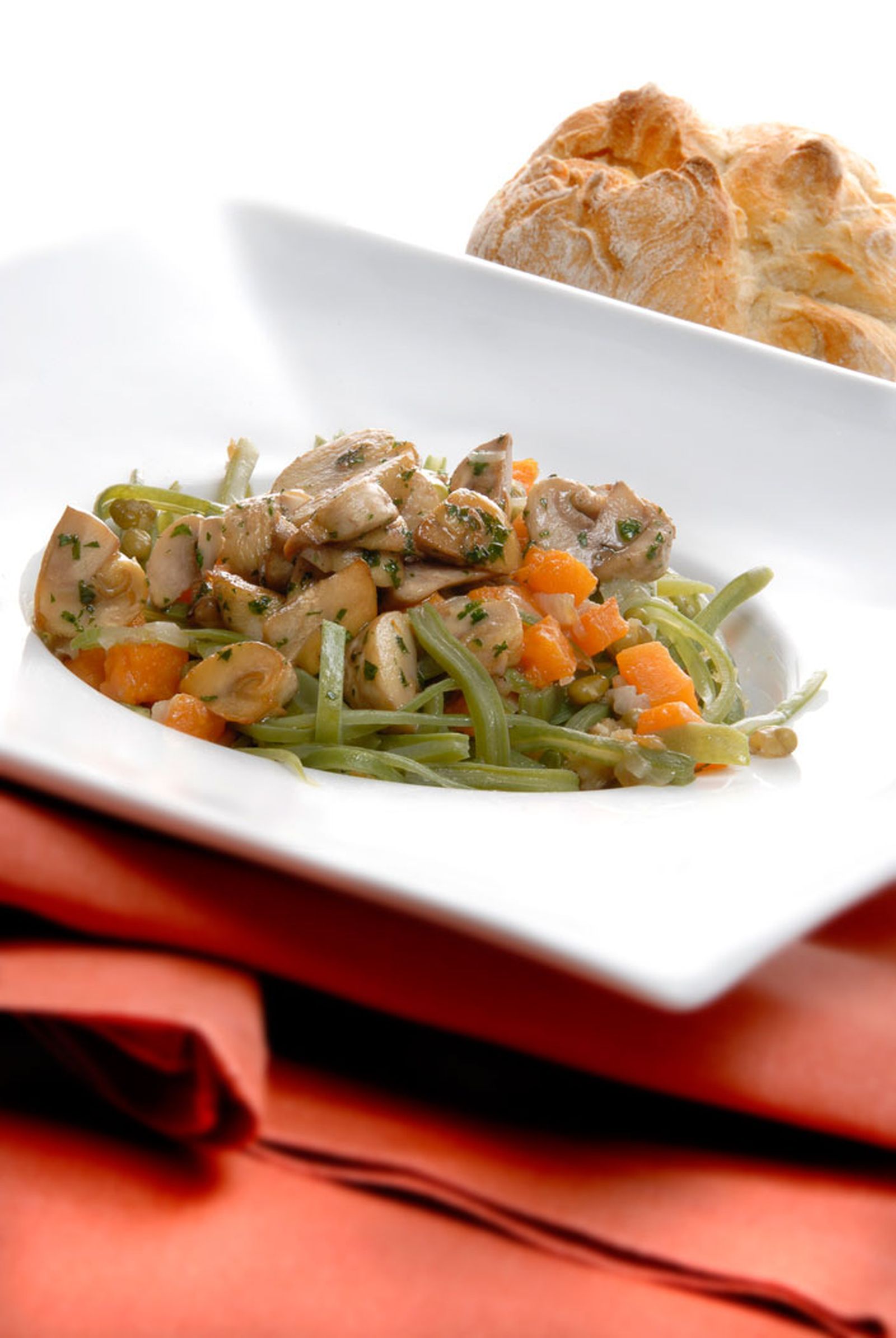 Guiso de verduras y legumbres con champiñones