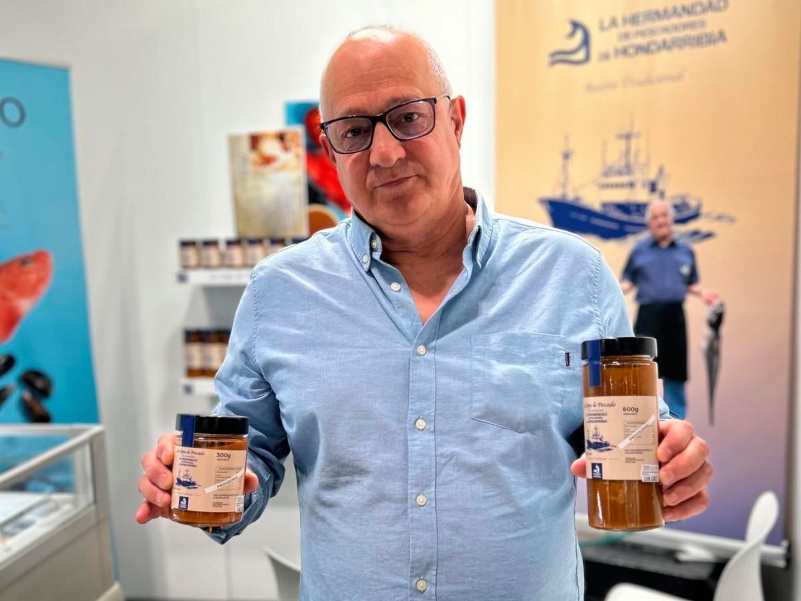 Iñaki Berges dejó la pesca para cocinar y enamora al mundo con su sopa de pescado