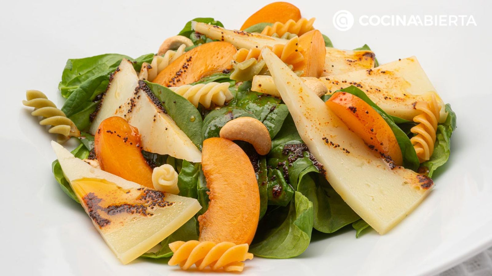 ensalada de espinacas y queso con albaricoques receta karlos arguinano karl67740321