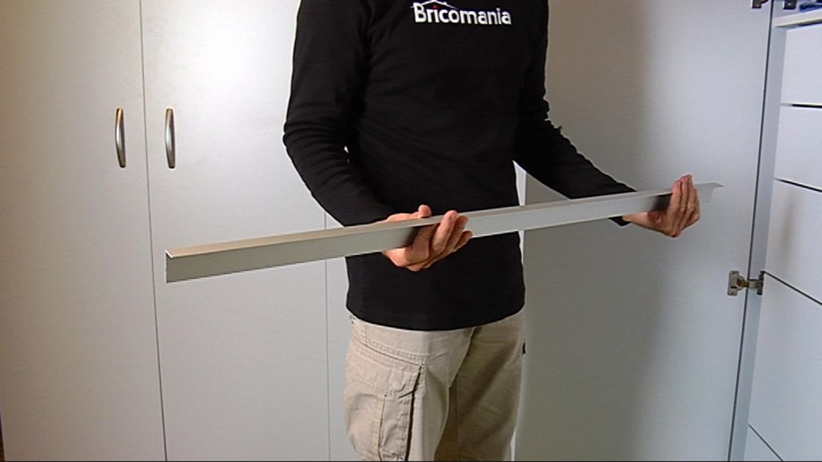 Colocar tiradores para cajones paso 1