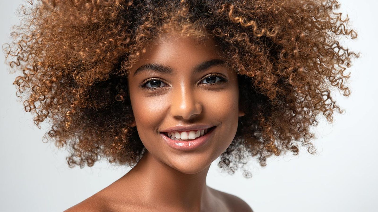 que es el microshading de cejas y que le diferencia del microblading portada