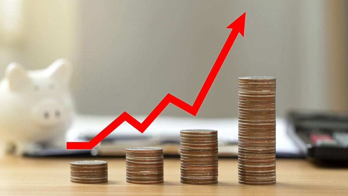 debe empresa subir salario cada ano