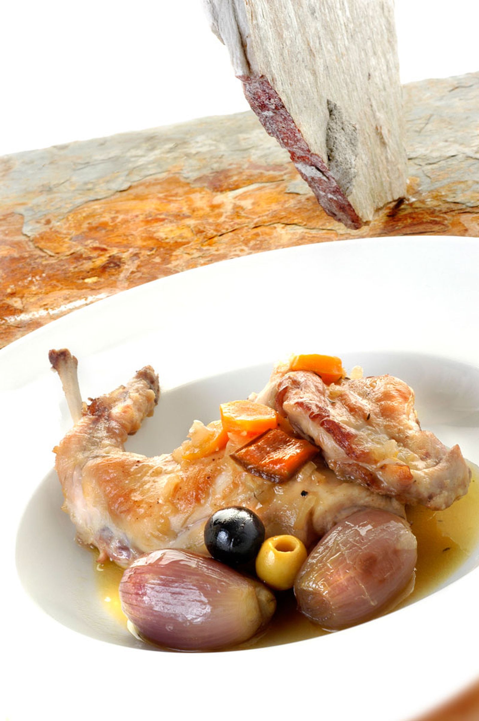 Conejo con aceitunas