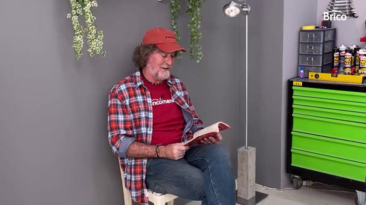 Bricomania 30 Lampara de pie industrial paso 15