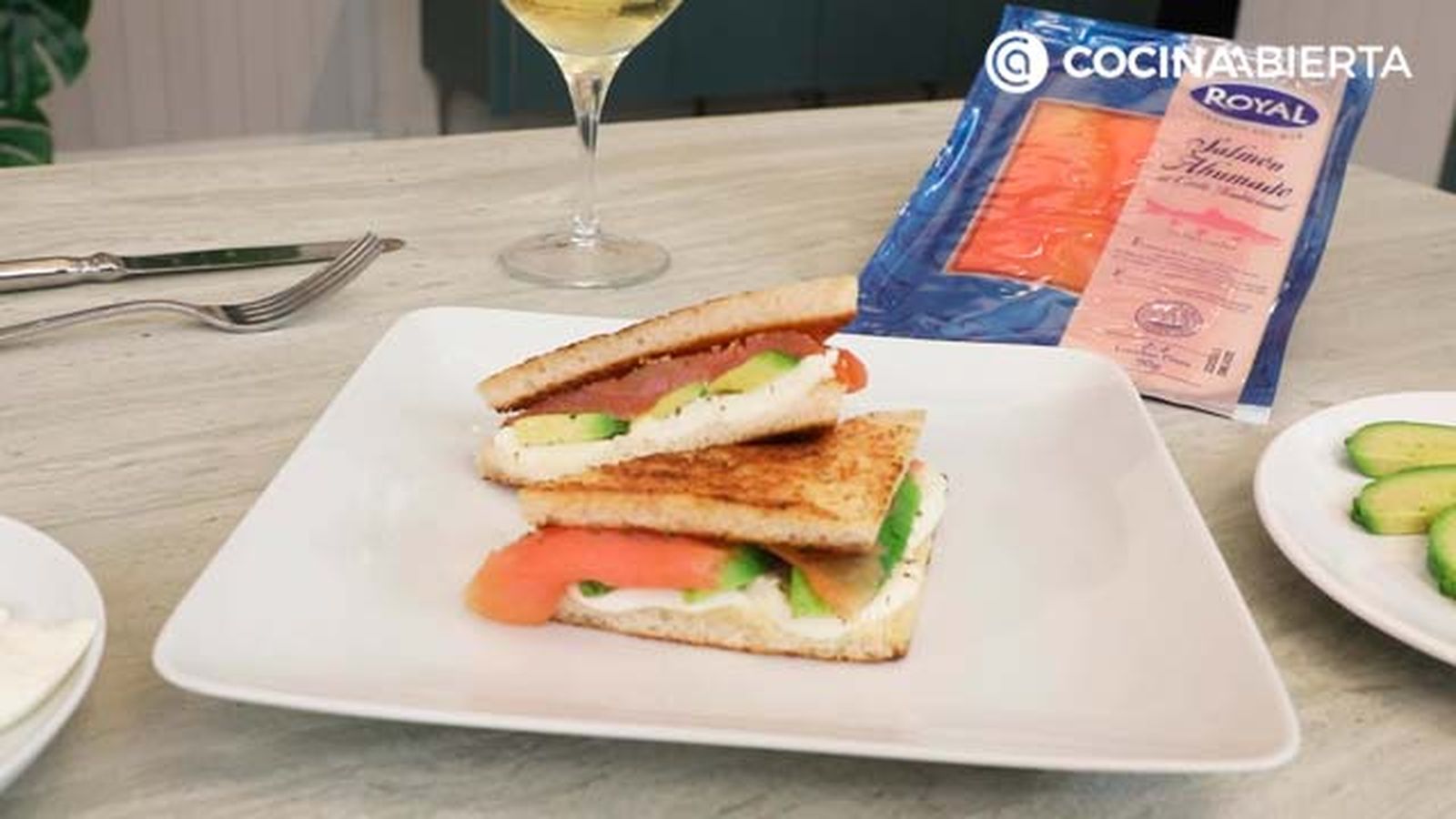 sandwich salmon p7