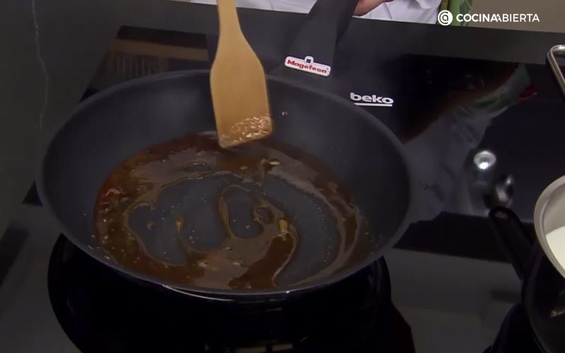El caramelo no tiene que quedar ni muy rubio ni muy oscuro