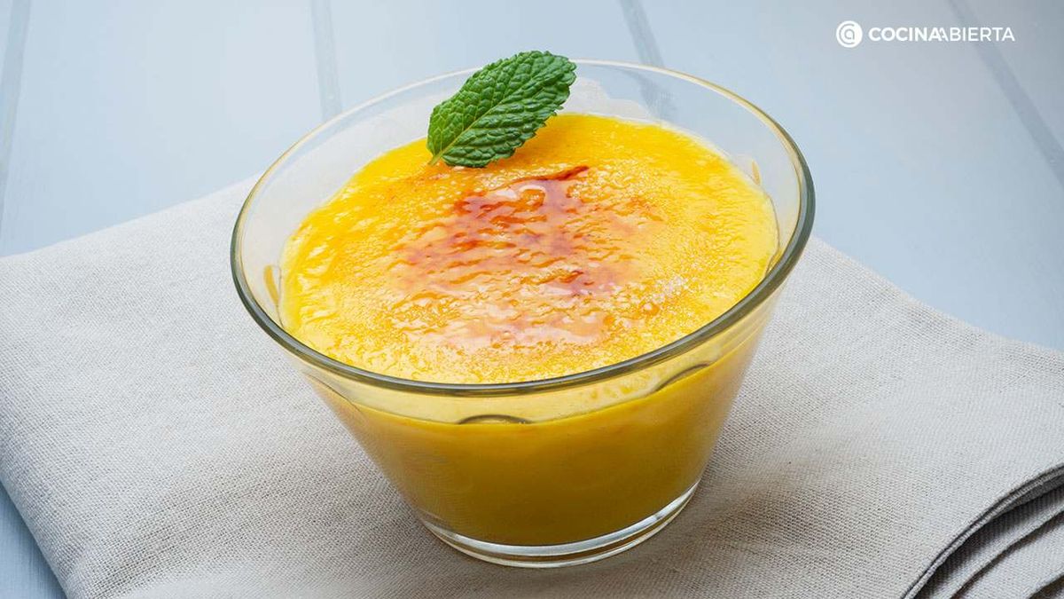 Aprende a elaborar una sencilla crema de naranja con la receta de Eva Arguiñano