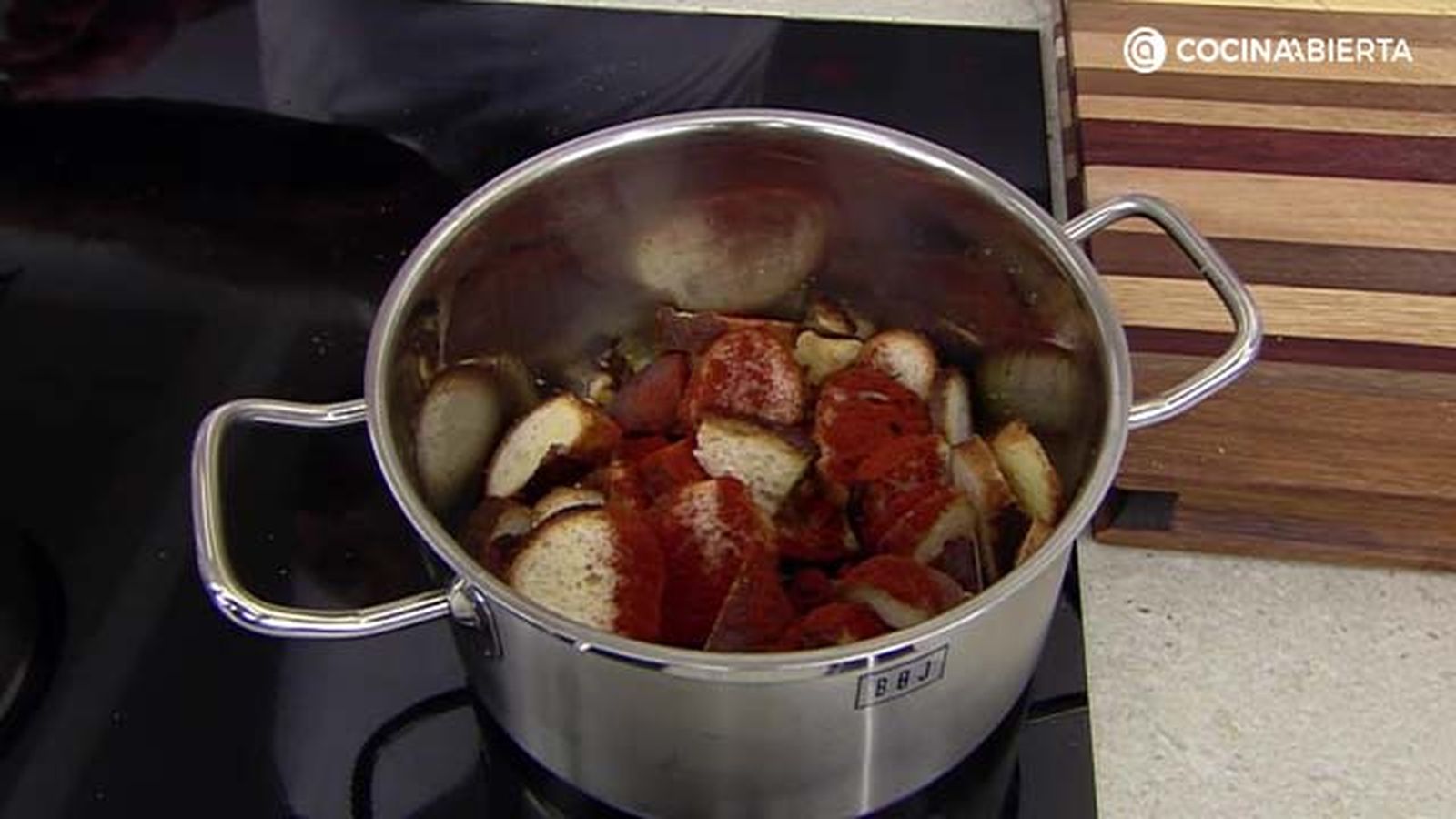KARL6871 sopa de ajo con jamon crujiente paso 3