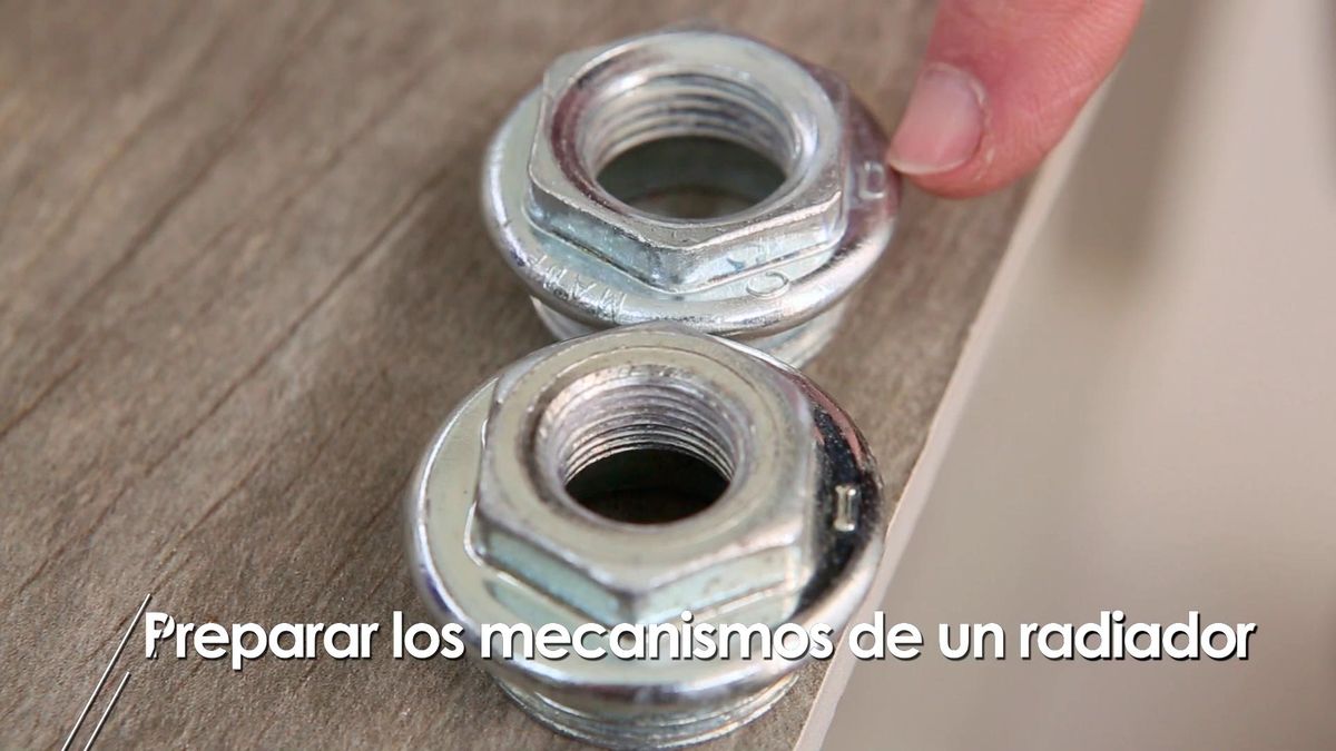 Colocar los mecanismos de un radiador paso 5