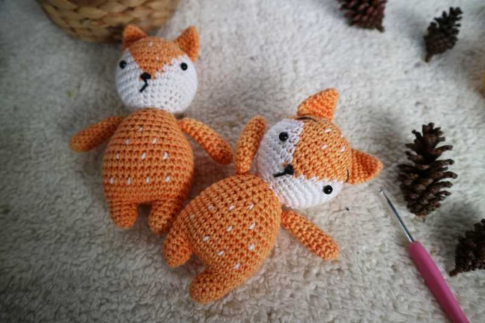 Amigurumis de zorros.