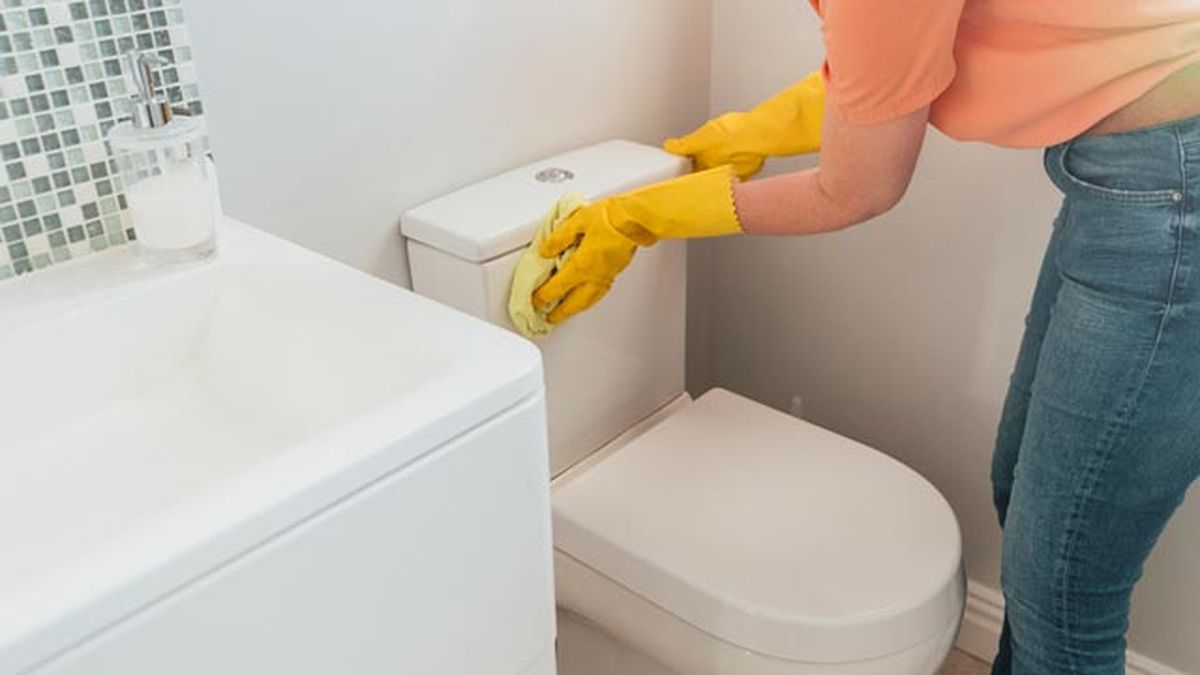 como limpiar casa fondo bano