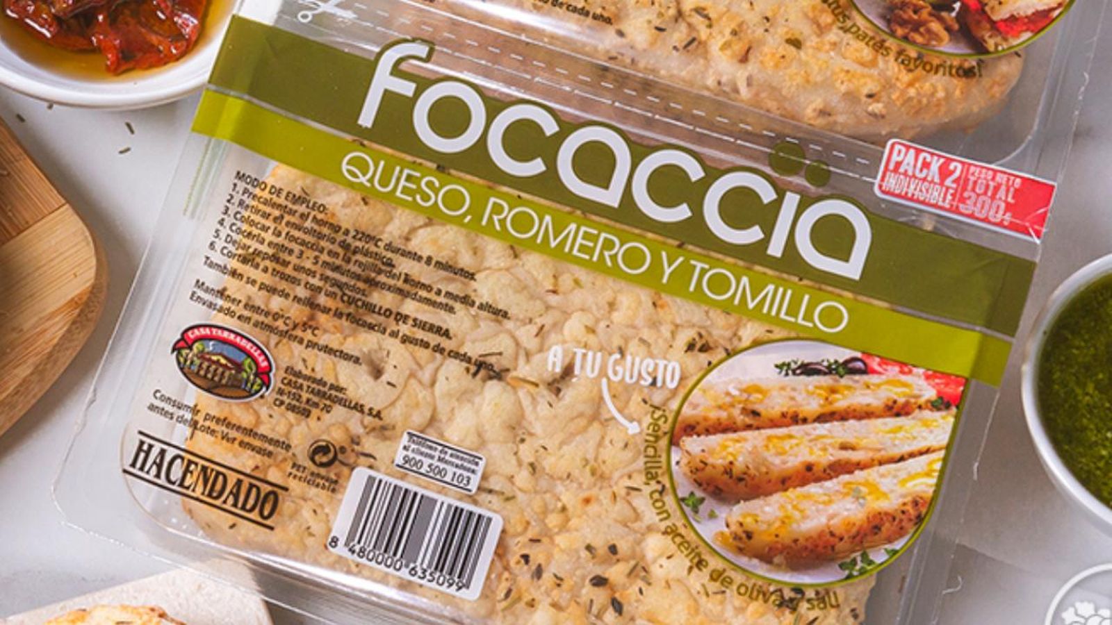 Focaccia de queso, romero y tomillo