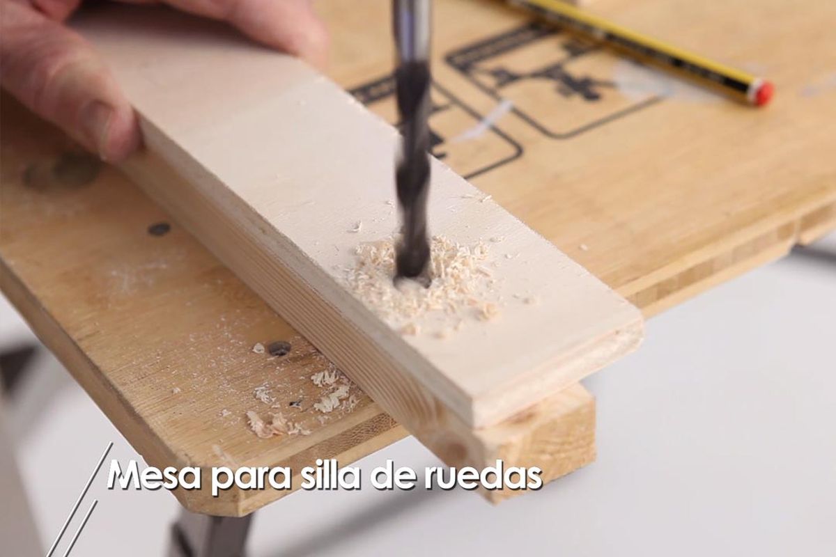 brico 1015 bri 2 mesa silla de ruedas paso 6