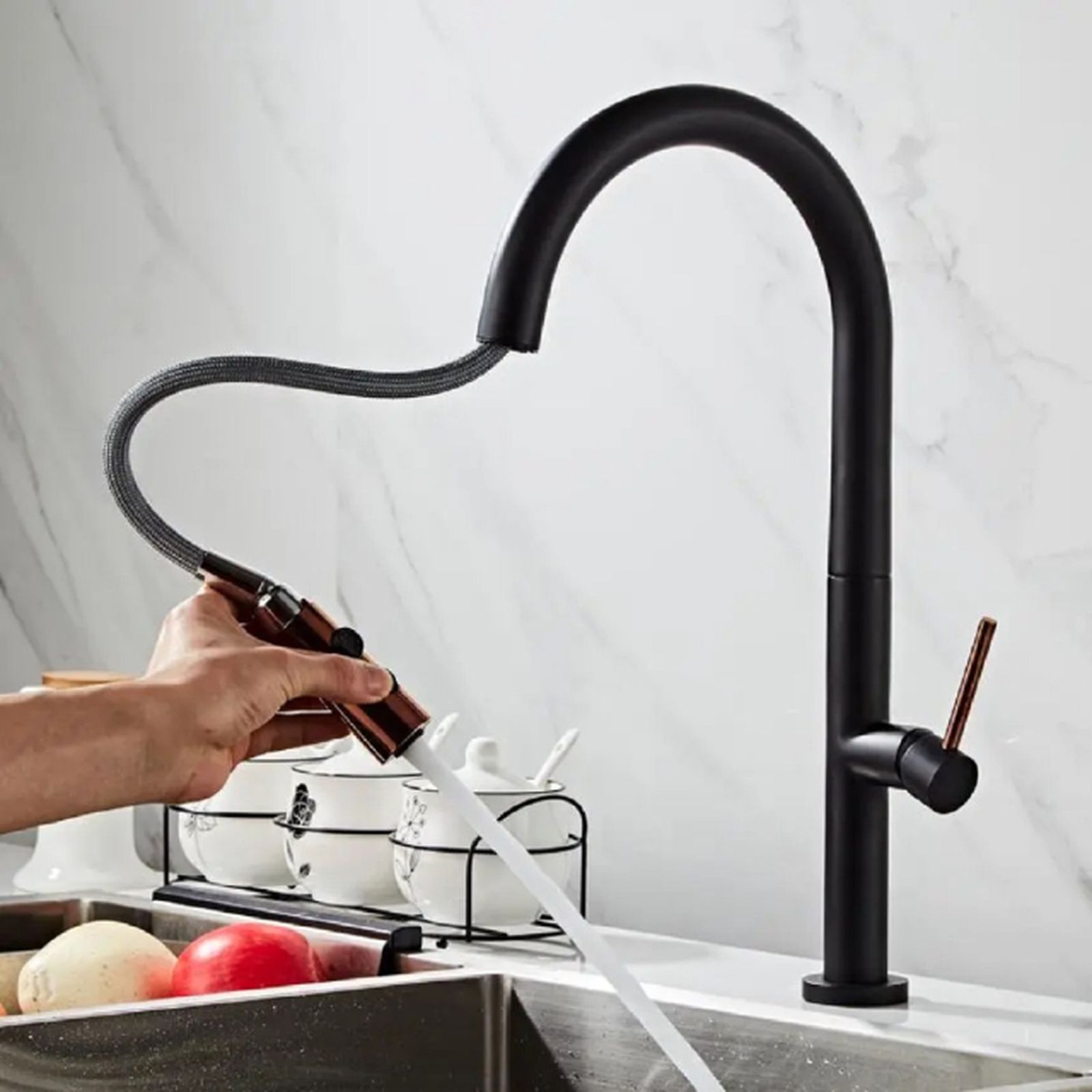 Grifería negra nueva tendencia para renovar la cocina 4