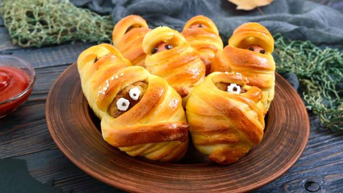 momias salchichas halloween