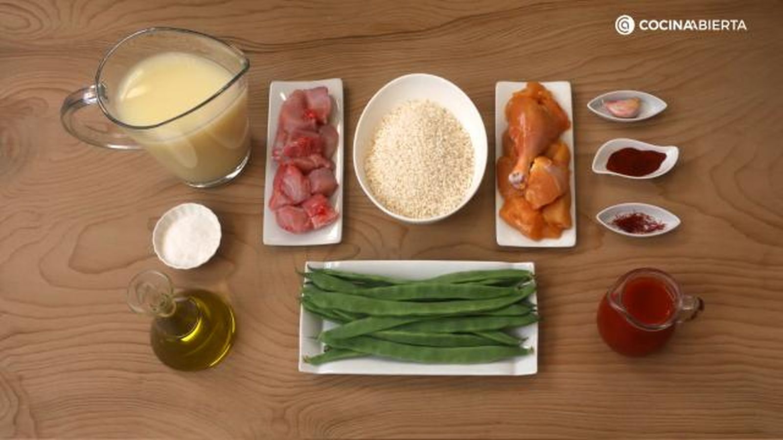 Arroz carne verduras ingredientes
